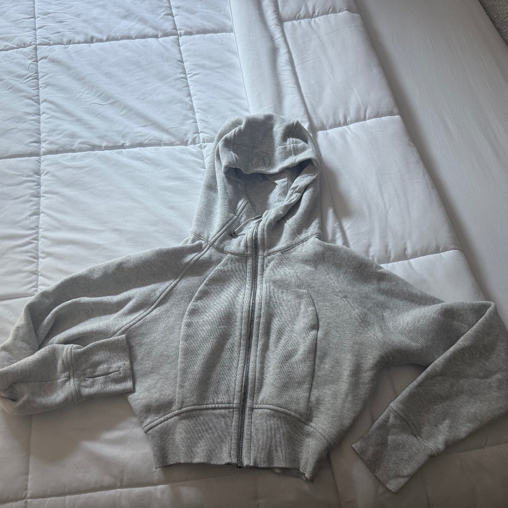 Lulu Lemon Sweatshirt